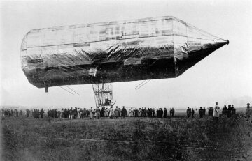 All-metal airship sets off on its maiden flight