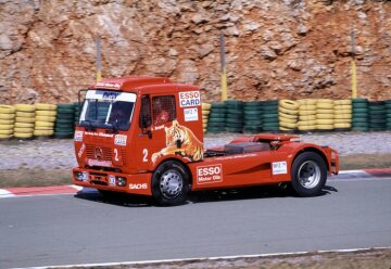 Dreifachsieg beim Truck-Racing Cup