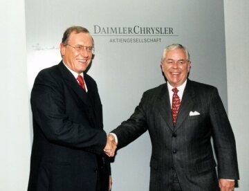 Merger: contract signed with Chrysler