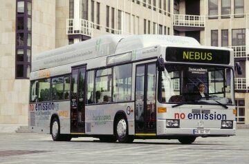 Brennstoffzellen-Bus bereit für den Linieneinsatz