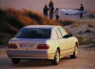 E 200 / W 210 E 20, 1999 - 2000