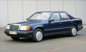 260 E / W 124 E 26, 1985 - 1989