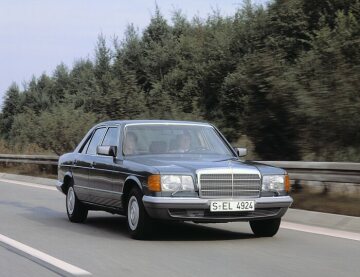 380 SE / W 126 E 38, 1980 - 1985