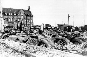 Air strike on Untertürkheim plant