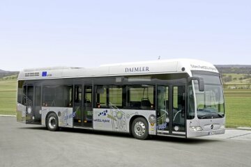 World premiere of the Mercedes-Benz Citaro FuelCELL hybrid