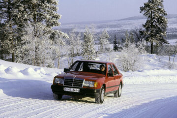 300 E 4MATIC / W 124 E 30 4-M, 1987 - 1989