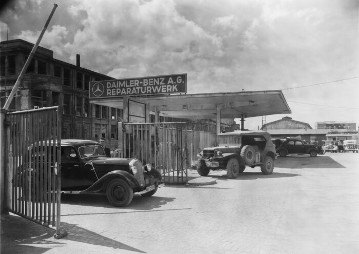 Repair workshop for US military vehicles in Untertürkheim