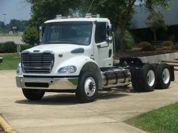 Daimler Trucks North America introduces further truck with natural gas drive