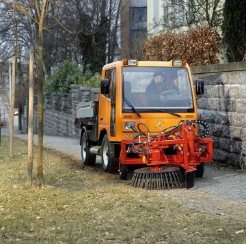 Unimog model UX 100 implement carrier, 1996