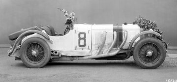 Großer Preis von Deutschland auf dem Nürburgring, 19.07.1931. Rudolf Caracciola (Startnummer 8) gewann das Rennen mit einem Mercedes-Benz SSKL Rennsportwagen.