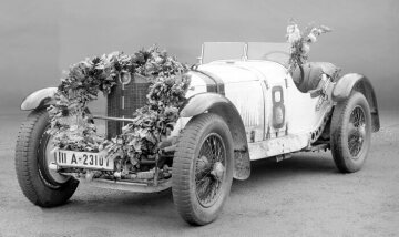Großer Preis von Deutschland auf dem Nürburgring, 19.07.1931. Rudolf Caracciola (Startnummer 8) gewann das Rennen mit einem Mercedes-Benz SSKL Rennsportwagen.
