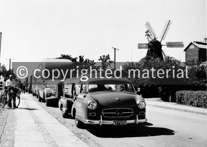 R7793 Schnellrenntransporter "Das blaue Wunder", 1955