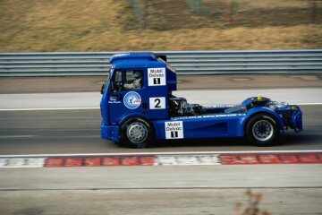 Mercedes-Benz 1834 S racing truck in the 1996 season with Steve Parrish behind the wheel. The Englishman became European Truck Racing Champion for the fifth time with Mercedes-Benz.