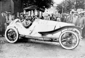 Großer Preis von Frankreich bei Lyon, 04.07.1914. Otto Salzer (Startnummer 39) mit seinem Beifahrer August Grupp auf Mercedes 115 PS Grand-Prix-Rennwagen