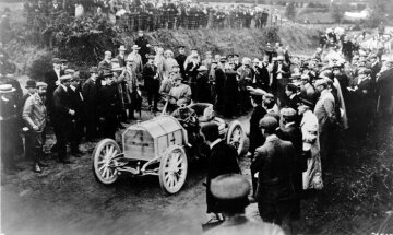 4. Gordon-Bennett-Rennen, 2. Juli 1903. Der Sieger Camille Jenatzy mit dem 60 PS Mercedes-Simplex.