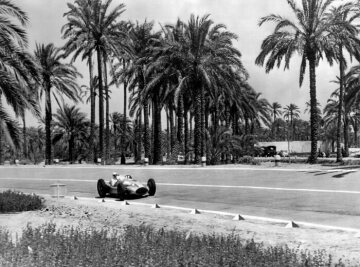 Tripoli Grand Prix, 7 May 1939. Hermann Lang wins in the Mercedes-Benz 1.5-litre W 165 racing car.