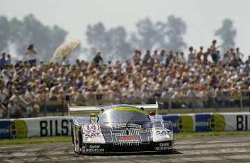 Supercup 1988 - Rennen auf dem Flugplatz Diepholz, 07.08.1988. Sieger Jean-Louis Schlesser (Startnummer 14) mit einem Sauber-Mercedes Gruppe-C-Rennsportwagen C 9.