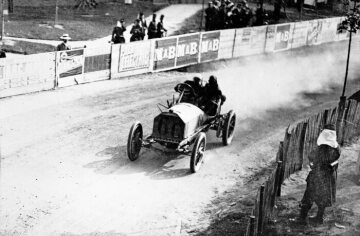 Großer Preis von Frankreich (La Sarthe), 26. - 27.06.1906. Vincenzo Florio (Startnummer 6C) mit einem 120 PS Mercedes Rennwagen.