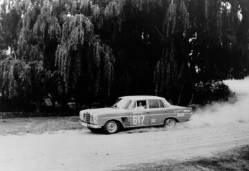 Großer Straßenpreis von Argentinien für Tourenwagen, 28. Oktober - 7. November 1964. Sechste Etappe La Falda-Buenos Aires.