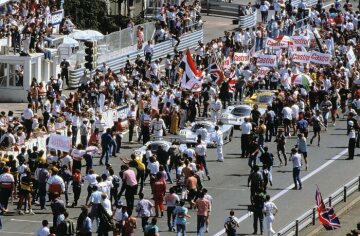 24 Stunden von Le Mans, 10. - 11.06.1989. Sauber-Mercedes Gruppe-C-Rennsportwagen C 9. Doppelsieg und fünfter Platz - alle Fahrzeuge im Ziel.