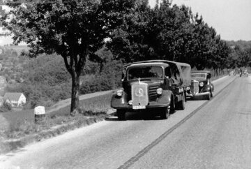 Großer Preis von Frankreich, Reims, 03.07.1938. Mercedes-Benz Lkw – Pritschenwagen, Transporter der Rennabteilung.