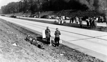 Weltrekordwoche auf der Reichsautobahn Frankfurt am Main-Darmstadt, Oktober 1937.