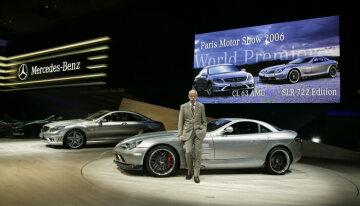 Mercedes-Benz at the Paris Motor Show 2006
The highlights include the new CL-Class, the AMG high-performance models CL 63 and S 63 AMG and the new SLR McLaren 722 Edition, which are celebrating their world premiere in the French capital. 
Press conference - Dr Dieter Zetsche