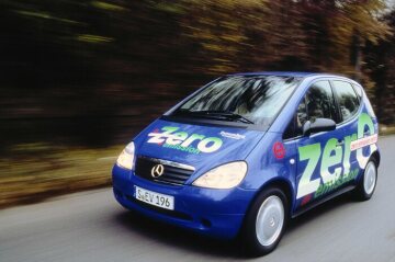 Mercedes-Benz A-Class Zero, model series 168, prototype with electric drive which obtained its energy from a ZEBRA high-performance battery based on sodium/nickel chloride technology, 1998.