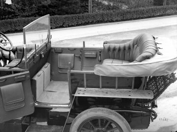 Mercedes-Knight 16/45 PS, Phaeton, Bauzeit: 1916 bis 1923.