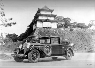 Mercedes-Benz Typ 770 "Kaiserwagen", in Japan, ca. 1932.