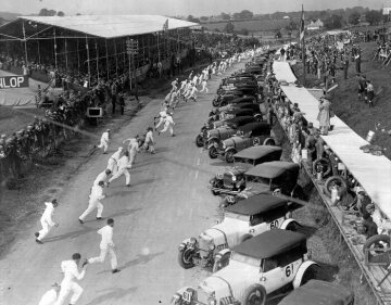 International Tourist Trophy auf dem Ards-Rundkurs bei Belfast, 17. August 1929. Startszene.