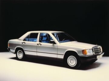 Mercedes-Benz 201 series compact saloon, 1982