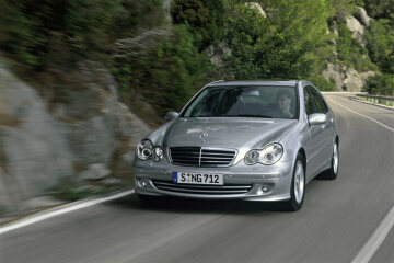 Mercedes-Benz C 350 saloon, W 203, motive for the driving performance Mallorca, 2005.