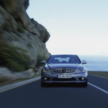 Mercedes-Benz C 320 CDI Saloon, model series 204, 2007 version, AVANTGARDE equipment line, palladium silver metallic paint finish, AMG Sports package, panoramic sunroof (optional extras). Taken in South Africa (Markus Bolsinger).