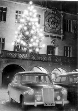 Mercedes Benz Typ 180 a, 65 PS, Limousine, Bauzeit: 1957 bis 1959. Standort: vor dem Heilbronner Rathaus