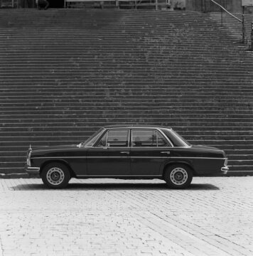 Mercedes-Benz 250 Limousine
1967 - 1972
