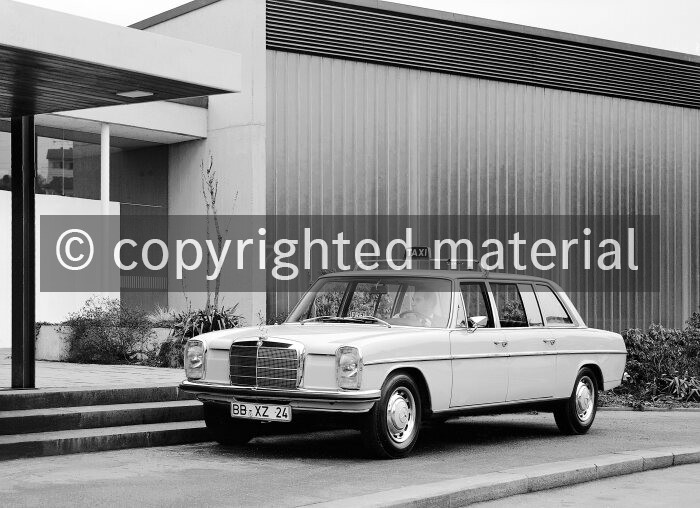 U62146 Mercedes-Benz 220 D long and 230 long