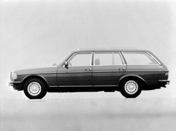 Ein Mercedes-Benz aus der neuen T-Reihe.
Es sind die Typen 240 TD, 300 TD, 230 T, 250 T und 280 TE erhältlich, 1978