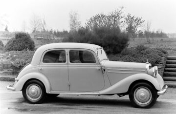 Mercedes Benz 170 Vb
45 PS, Limousine, W 136
1952