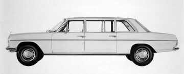 Mercedes-Benz "Strich-Acht"-Limousine (Fahrgestell mit verlängertem Radstand) der Baureihe W 114, W 115