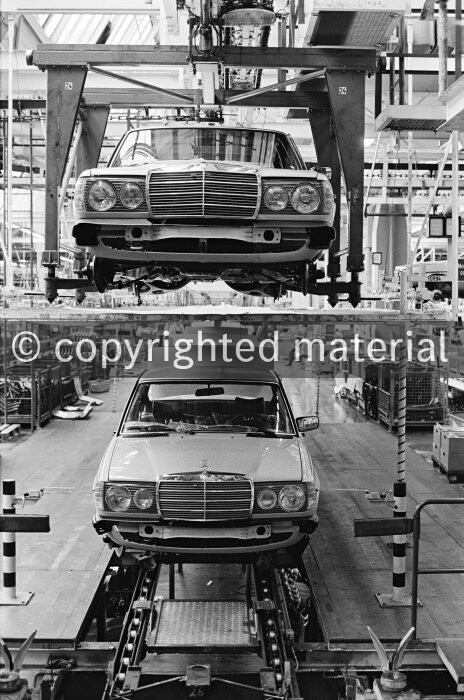 00082650 Production saloon - W 123