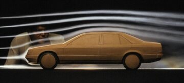 Mercedes-Benz saloon, W 124, 1984, wind tunnel