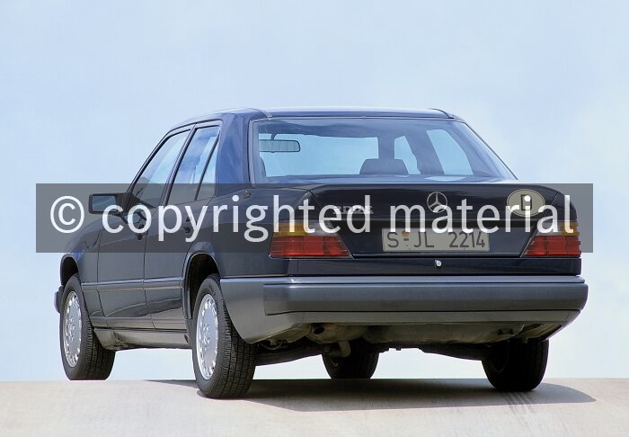 88F456 Mercedes-Benz Typ 200 E der Baureihe 124