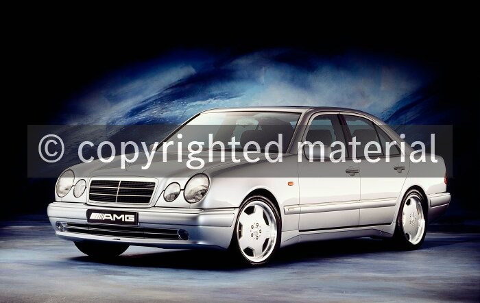 A95F1335 Mercedes-Benz E 50 AMG