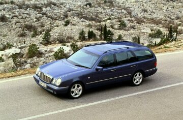 Mercedes-Benz E 220 CDI T-Modell , S 210, 1998