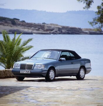 Mercedes-Benz E-Klasse-Cabriolet der Baureihe 124