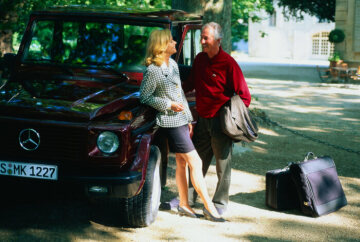 Mercedes-Benz G 300 Turbodiesel, Station Wagen lang, Geländewagen, Baureihe 463, 1996, Titanitrot Metallic, Reserveradabdeckung in Edelstahl (Sonderausstattung).