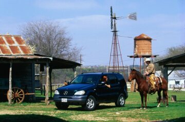 Mercedes-Benz Typ ML 320 der Baureihe 163