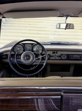 Mercedes-Benz Typ 600 Pullman-Landaulet (4 Türen) aus dem Jahre 1964. (Fahrzeug von Papst Paul VI.)