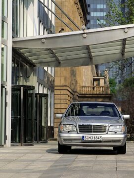 Mercedes-Benz S-Klasse-Limousine der Baureihe 140